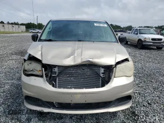 2013 Dodge Grand Caravan SE with VIN 2C4RDGBG2DR791593, listed as a Copart auction lot 51997165 with 84,959 mi miles and Salvage Title. Bid and sale history available at DreamBid. Image 5.