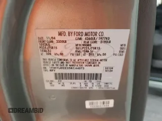 2005 Ford Escape XLS Value с VIN 1FMYU02Z35KC44073, выставлен на аукционе Copart как лот 58216525 с пробегом 135 959 миль миль и Списание • Salvage title. История ставок и продаж доступна на DreamBid. Изображение 13.