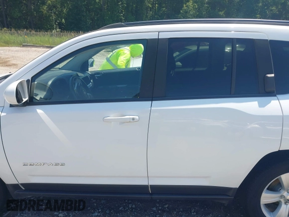2016 Jeep Compass High Altitude Edition with VIN 1C4NJDEB7GD759123, listed as a IAAI auction lot 40114784 with 137,378 mi miles. Bid and sale history available at carsss.com. Image 14.