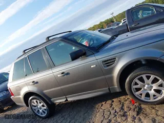 2009 Land Rover Range Rover Sport HSE with VIN SALSK25449A189066, listed as a IAAI auction lot 40575095 with 204,072 mi miles. Bid and sale history available at carsss.com. Image 13.