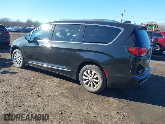 2018 Chrysler Pacifica Touring L z VIN 2C4RC1BG2JR114345, wystawiony jako IAAI lot #41629088 z przebiegiem 114 682 mil mil oraz . Historia ofert i sprzedaży dostępna na DreamBid. Obrazek 3.