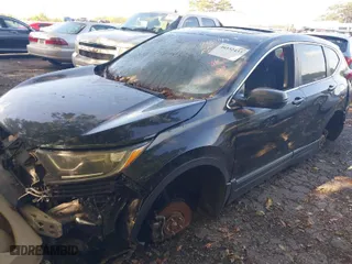 2017 Honda CR-V EX-L with VIN 7FARW1H88HE038681, listed as a IAAI auction lot 40332433 with 88,932 mi miles. Bid and sale history available at carsss.com. Image 2.