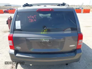 2015 Jeep Patriot Latitude with VIN 1C4NJPFB4FD185546, listed as a IAAI auction lot 42056820 with Not Provided miles and . Bid and sale history available at DreamBid. Image 15.