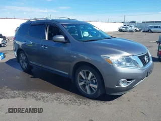 2015 Nissan Pathfinder S z VIN 5N1AR2MM7FC686768, wystawiony jako IAAI lot #41869145 z przebiegiem 150 144 mil mil oraz . Historia ofert i sprzedaży dostępna na DreamBid. Obrazek 1.