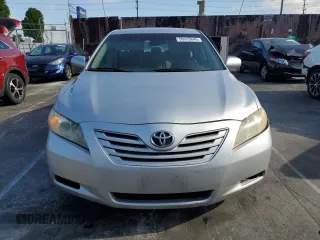 2008 Toyota Camry LE z VIN 4T1BE46K68U228756, wystawiony jako Copart lot #56953845 z przebiegiem 150 894 mil mil oraz Szkoda całkowita • Salvage title. Historia ofert i sprzedaży dostępna na DreamBid. Obrazek 5.