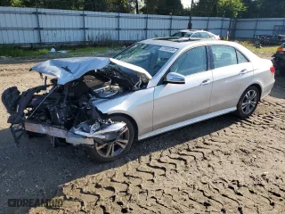 2015 Mercedes-Benz E-Class E 250 BlueTEC Luxury with VIN WDDHF9HB9FB140918, listed as a Copart auction lot 67698124 with 0 mi miles and Salvage Title. Bid and sale history available at carsss.com. Image 1.
