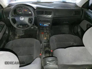 1999 Volkswagen Golf z VIN WVWGA31J7XW728975, wystawiony jako Copart lot #87405164 z przebiegiem 226 410 mil mil oraz Szkoda całkowita • Salvage title. Historia ofert i sprzedaży dostępna na DreamBid. Obrazek 8.