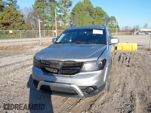 2016 Dodge Journey Crossroad Plus z VIN 3C4PDCGB3GT194838, wystawiony jako IAAI lot #41156024 z przebiegiem 146 161 mil mil oraz . Historia ofert i sprzedaży dostępna na DreamBid. Obrazek 6.