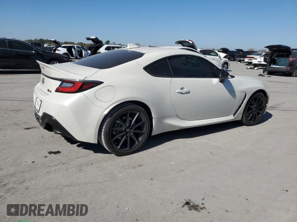 2024 Toyota GR86 Premium with VIN JF1ZNBE17R9752802, listed as a Copart auction lot 77409704 with 2,156 mi miles and Salvage Title. Bid and sale history available at carsss.com. Image 3.