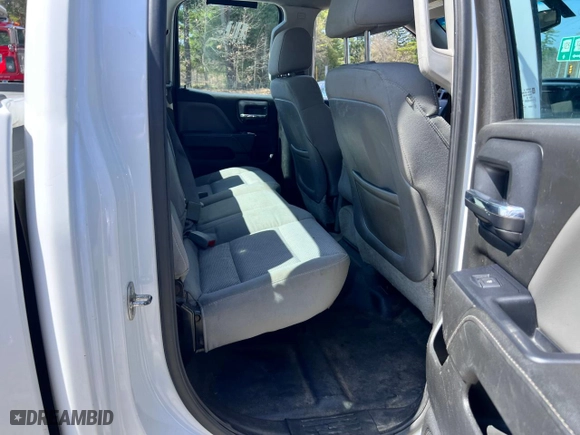 2015 Chevrolet Silverado 1500 Work Truck with VIN 1GCVKPEH6FZ379386, listed as a Copart auction lot 54388625 with 178,448 mi miles and Clean Title. Bid and sale history available at carsss.com. Image 6.