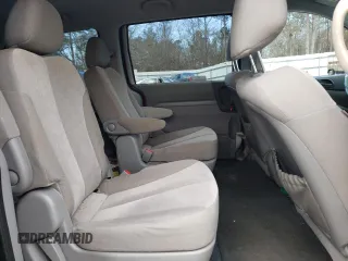 2014 Kia Sedona LX with VIN KNDMG4C72E6564721, listed as a Copart auction lot 41828055 with 150,670 mi miles and Salvage Title. Bid and sale history available at carsss.com. Image 11.