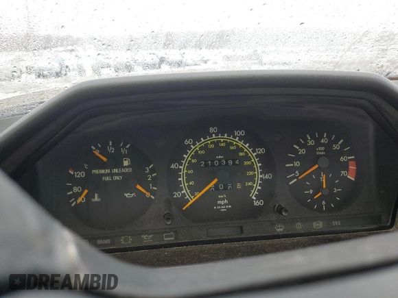 1992 Mercedes-Benz 300 with VIN WDBEA90E9NF223207, listed as a Copart auction lot 44739805 with 210,394 mi miles and Non Repairable. Bid and sale history available at DreamBid. Image 9.