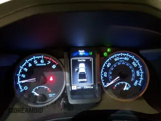 2023 Toyota Tacoma SR z VIN 3TMCZ5AN0PM651386, wystawiony jako Copart lot #51158185 z przebiegiem 23 642 mil mil oraz Szkoda całkowita • Salvage title. Historia ofert i sprzedaży dostępna na DreamBid. Obrazek 9.