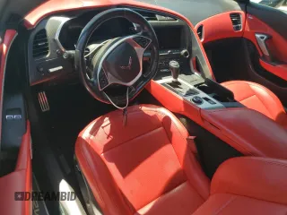 2016 Chevrolet Corvette Z06 3LZ z VIN 1G1YU2D61G5608939, wystawiony jako Copart lot #57044795 z przebiegiem Nie podano mil oraz Szkoda całkowita • Salvage title. Historia ofert i sprzedaży dostępna na DreamBid. Obrazek 8.