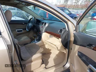 2008 Saturn VUE XE z VIN 3GSCL33P08S697337, wystawiony jako IAAI lot #41623233 z przebiegiem 119 455 mil mil oraz . Historia ofert i sprzedaży dostępna na DreamBid. Obrazek 5.
