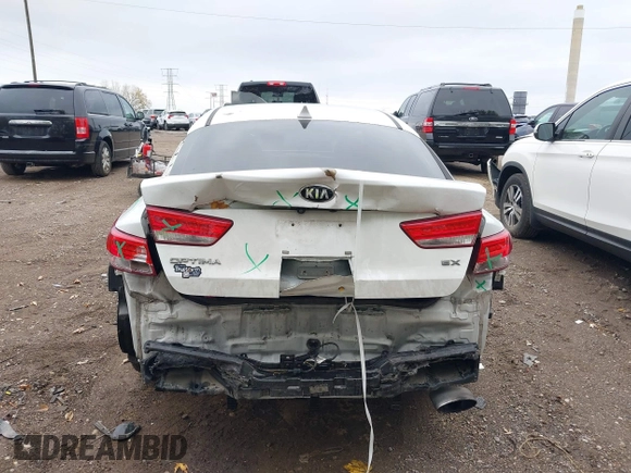 2017 Kia Optima EX with VIN 5XXGU4L38HG153641, listed as a IAAI auction lot 40746944 with 139,349 mi miles. Bid and sale history available at carsss.com. Image 17.