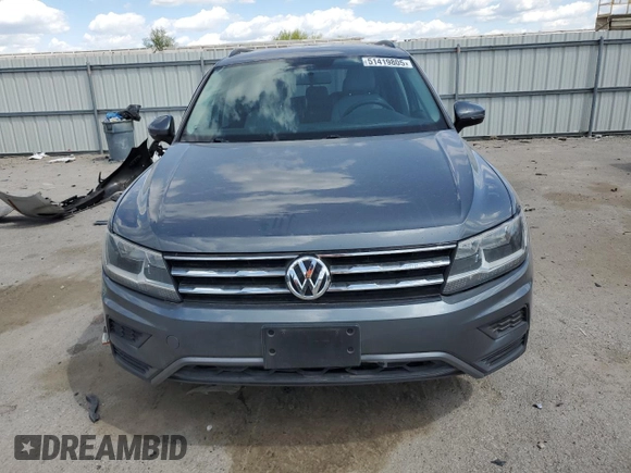 2018 Volkswagen Tiguan S z VIN 3VV1B7AX0JM068527, wystawiony jako Copart lot #51419805 z przebiegiem 86 169 mil mil oraz Szkoda całkowita • Salvage title. Historia ofert i sprzedaży dostępna na DreamBid. Obrazek 5.