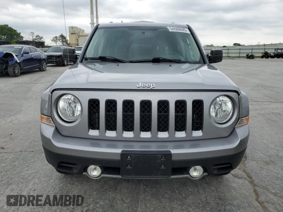 2016 Jeep Patriot Latitude with VIN 1C4NJRFB0GD522016, listed as a Copart auction lot 54688695 with 104,587 mi miles and Salvage title. Bid and sale history available at DreamBid. Image 5.