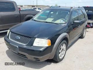 2005 Ford Freestyle SE z VIN 1FMZK01155GA31022, wystawiony jako IAAI lot #42042252 z przebiegiem 138 615 mil mil oraz . Historia ofert i sprzedaży dostępna na DreamBid. Obrazek 2.