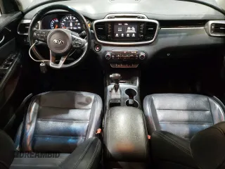 2017 Kia Sorento EX with VIN 5XYPH4A50HG184032, listed as a Copart auction lot 44816185 with 90,002 mi miles and Clean title. Bid and sale history available at DreamBid. Image 8.