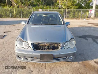 2006 Mercedes-Benz C 280 Luxury with VIN WDBRF92J26F738404, listed as a IAAI auction lot 41532548 with 75,473 mi miles and . Bid and sale history available at DreamBid. Image 6.