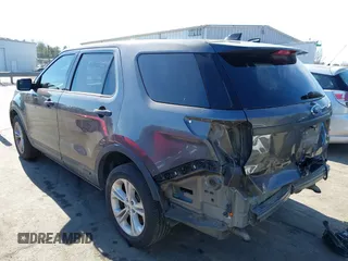 2017 Ford Police Interceptor Utility z VIN 1FM5K8AT7HGA70942, wystawiony jako IAAI lot #41491918 z przebiegiem 38 208 mil mil oraz . Historia ofert i sprzedaży dostępna na DreamBid. Obrazek 3.