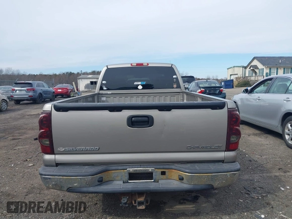 2003 Chevrolet Silverado 1500 LS with VIN 1GCEC19T23E285212, listed as a IAAI auction lot 41587343 with 249,563 mi miles and . Bid and sale history available at DreamBid. Image 16.