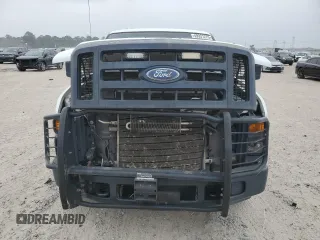 2008 Ford F-250 XL with VIN 1FTSX20518EA44812, listed as a Copart auction lot 49331275 with 102,304 mi miles and Salvage title. Bid and sale history available at DreamBid. Image 5.
