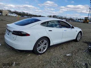 2014 Tesla Model S 60 kWh Battery with VIN 5YJSA1H1XEFP55657, listed as a Copart auction lot 53405785 with 0 mi miles and Clean Title. Bid and sale history available at carsss.com. Image 3.