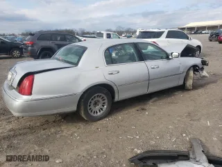 2002 Lincoln Town Car Cartier with VIN 1LNHM83W12Y612813, listed as a Copart auction lot 44310695 with 0 mi miles and Non Repairable. Bid and sale history available at carsss.com. Image 3.