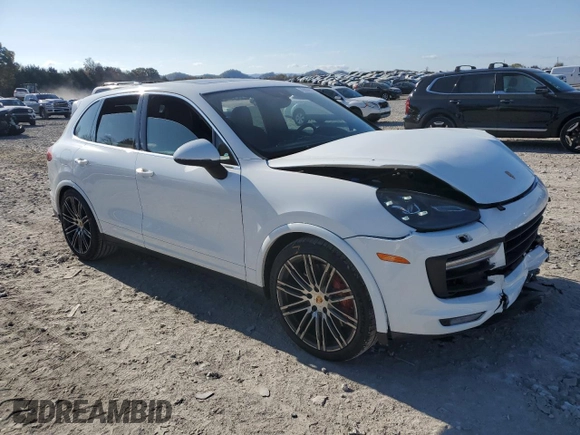 2015 Porsche Cayenne Turbo z VIN WP1AC2A23FLA82531, wystawiony jako Copart lot #79864874 z przebiegiem 74 051 mil mil oraz Szkoda całkowita • Salvage title. Historia ofert i sprzedaży dostępna na DreamBid. Obrazek 4.