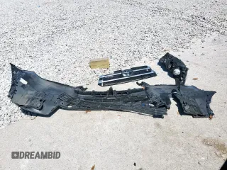 2019 Toyota Highlander LE z VIN 5TDZZRFH0KS324788, wystawiony jako Copart lot #56583055 z przebiegiem 167 001 mil mil oraz Szkoda całkowita • Salvage title. Historia ofert i sprzedaży dostępna na DreamBid. Obrazek 13.