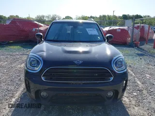 2022 MINI Countryman Oxford Edition with VIN WMZ23BR03N3N35831, listed as a IAAI auction lot 42002725 with 37,680 mi miles and . Bid and sale history available at DreamBid. Image 6.