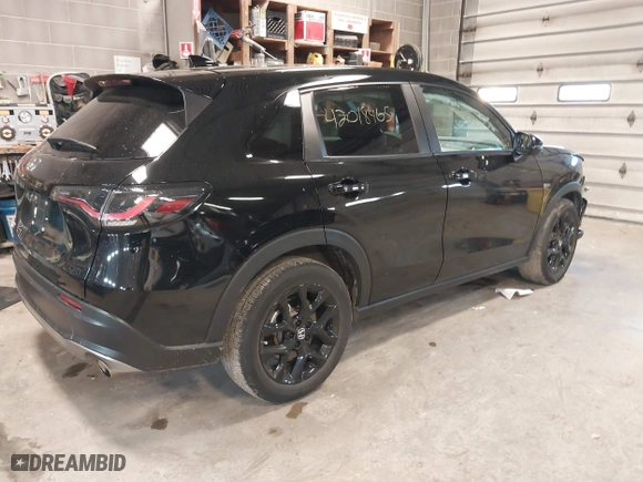 2023 Honda HR-V Sport with VIN 3CZRZ2H50PM750556, listed as a IAAI auction lot 42018465 with 43,310 mi miles. Bid and sale history available at carsss.com. Image 4.