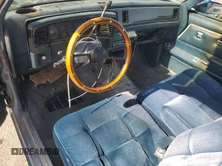1987 GMC Caballero z VIN 3GTCW80HXHS801670, wystawiony jako Copart lot #42805895 z przebiegiem 60 195 mil mil oraz Szkody całkowita. Historia ofert i sprzedaży dostępna na DreamBid. Obrazek 8.