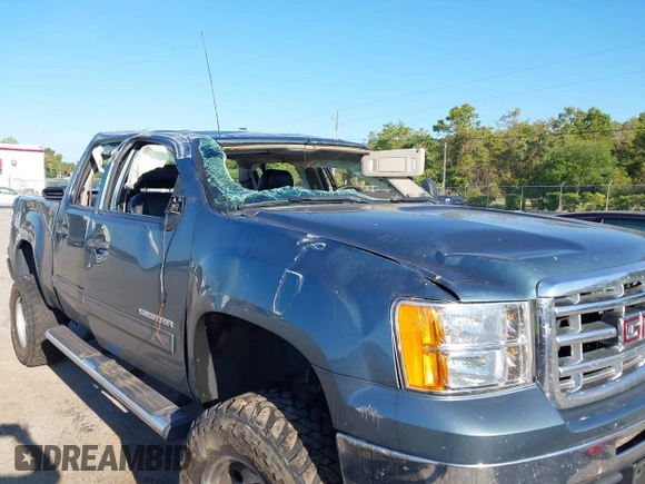 2010 GMC Sierra 1500 SLE z VIN 3GTRKVE30AG239997, wystawiony jako IAAI lot #42056748 z przebiegiem 159 931 mil mil oraz . Historia ofert i sprzedaży dostępna na DreamBid. Obrazek 6.
