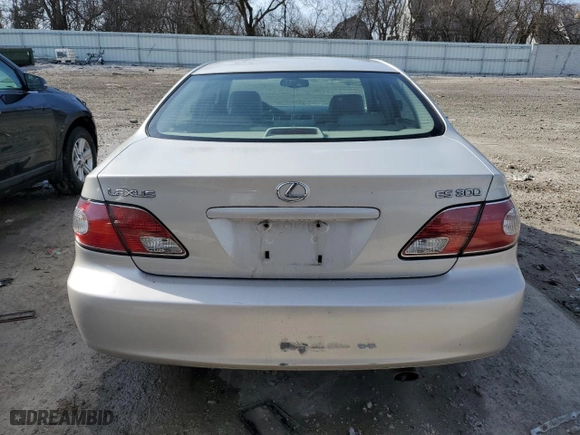 2003 Lexus ES 300 with VIN JTHBF30G030125203, listed as a Copart auction lot 51634635 with 207,202 mi miles and Non Repairable. Bid and sale history available at carsss.com. Image 6.
