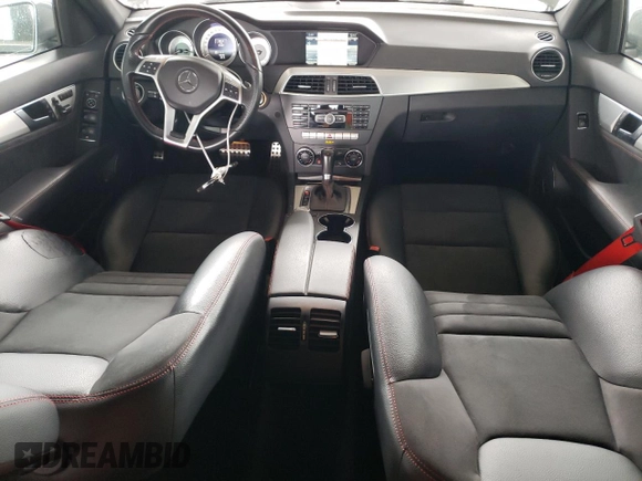 2014 Mercedes-Benz C 250 Sport z VIN WDDGF4HB8EG217004, wystawiony jako Copart lot #58807465 z przebiegiem 81 687 mil mil oraz Szkoda całkowita • Salvage title. Historia ofert i sprzedaży dostępna na DreamBid. Obrazek 8.