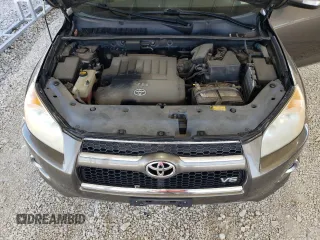 2010 Toyota RAV4 Limited z VIN 2T3DK4DV7AW018310, wystawiony jako Copart lot #57828855 z przebiegiem 141 305 mil mil oraz Szkoda całkowita • Salvage title. Historia ofert i sprzedaży dostępna na DreamBid. Obrazek 12.