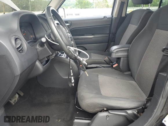 2011 Jeep Patriot Sport with VIN 1J4NT1GA7BD102547, listed as a Copart auction lot 59730535 with 183,900 mi miles and Salvage title. Bid and sale history available at DreamBid. Image 7.