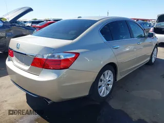 2014 Honda Accord EX-L with VIN 1HGCR2F89EA238038, listed as a IAAI auction lot 42111345 with 97,112 mi miles and . Bid and sale history available at carsss.com. Image 4.