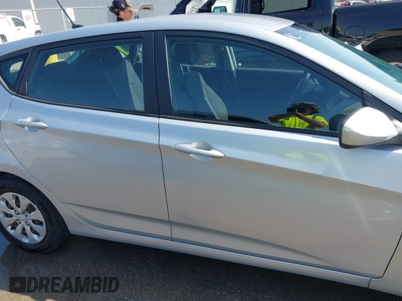 2017 Hyundai Accent SE with VIN KMHCT5AE4HU315623, listed as a IAAI auction lot 41813017 with 111,595 mi miles. Bid and sale history available at carsss.com. Image 13.