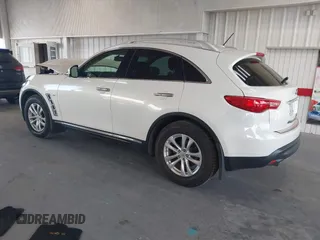 2015 Infiniti QX70 z VIN JN8CS1MU9FM380276, wystawiony jako IAAI lot #42356021 z przebiegiem 98 589 mil mil oraz . Historia ofert i sprzedaży dostępna na DreamBid. Obrazek 3.