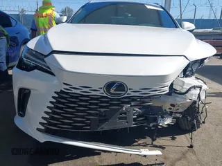 2024 Lexus RX 350 with VIN 2T2BAMBA0RC028513, listed as a IAAI auction lot 42217962 with 10,740 mi miles and . Bid and sale history available at DreamBid. Image 17.