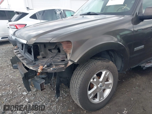 2008 Ford Explorer XLT with VIN 1FMEU63E58UB24513, listed as a IAAI auction lot 42189209 with 149,803 mi miles and . Bid and sale history available at DreamBid. Image 13.
