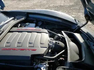 2017 Chevrolet Corvette 2LT с VIN 1G1YD2D79H5120543, выставлен на аукционе Copart как лот 52300175 с пробегом 34 812 миль миль и Чистый • Clean title. История ставок и продаж доступна на DreamBid. Изображение 14.