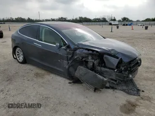 2016 Tesla Model X 70D with VIN 5YJXCDE26GF034172, listed as a Copart auction lot 51710865 with 78,930 mi miles and Salvage Title. Bid and sale history available at carsss.com. Image 4.