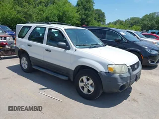 2007 Ford Escape XLS with VIN 1FMYU02Z57KB58377, listed as a IAAI auction lot 42715229 with 215,926 mi miles and . Bid and sale history available at DreamBid. Image 1.