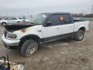 2002 Ford F-150 XLT with VIN 1FTRW08LX2KC11914, listed as a Copart auction lot 48461265 with 0 mi miles and Salvage Title. Bid and sale history available at carsss.com. Image 1.