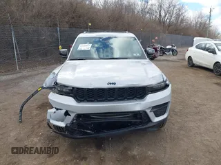 2023 Jeep Grand Cherokee Laredo with VIN 1C4RJHAG2PC660418, listed as a IAAI auction lot 41693879 with 4,295 mi miles and . Bid and sale history available at DreamBid. Image 12.